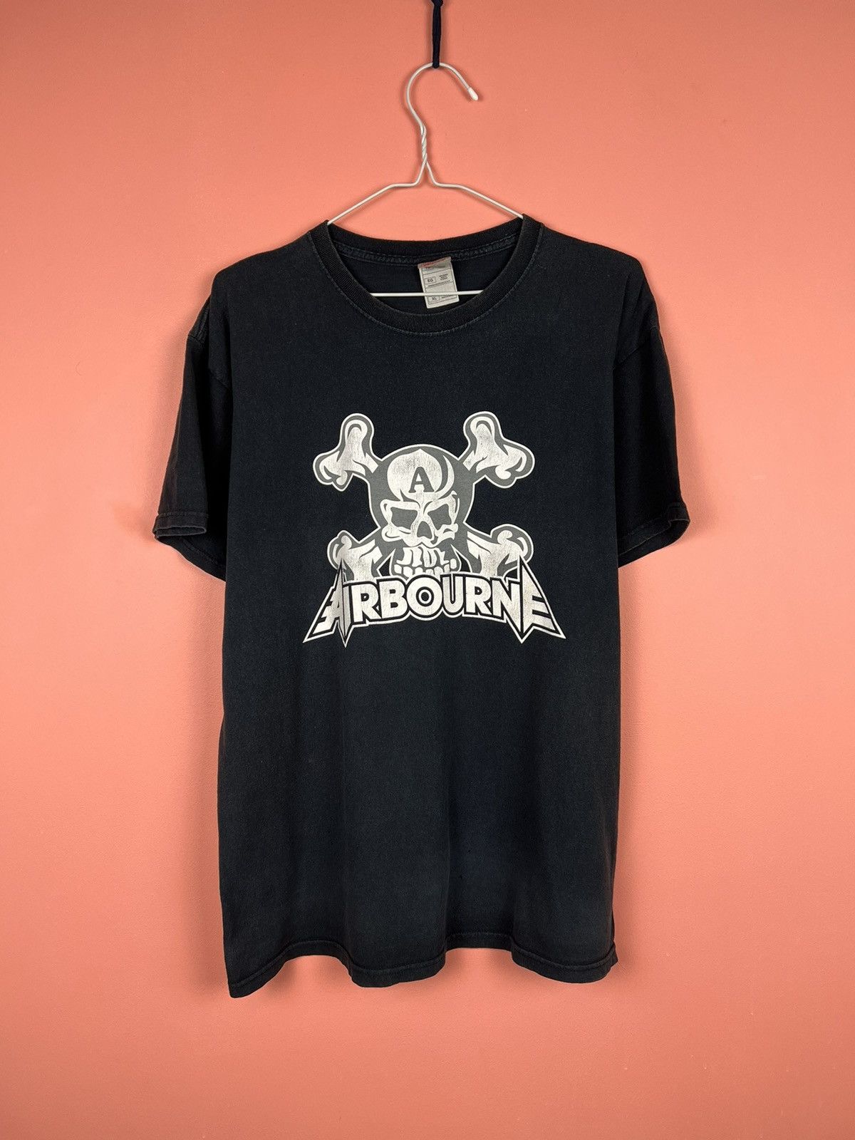 Vintage Airbourne rock shirt tee 2010 vintage Size US XL / EU 56 / 4 - 1 Thumbnail