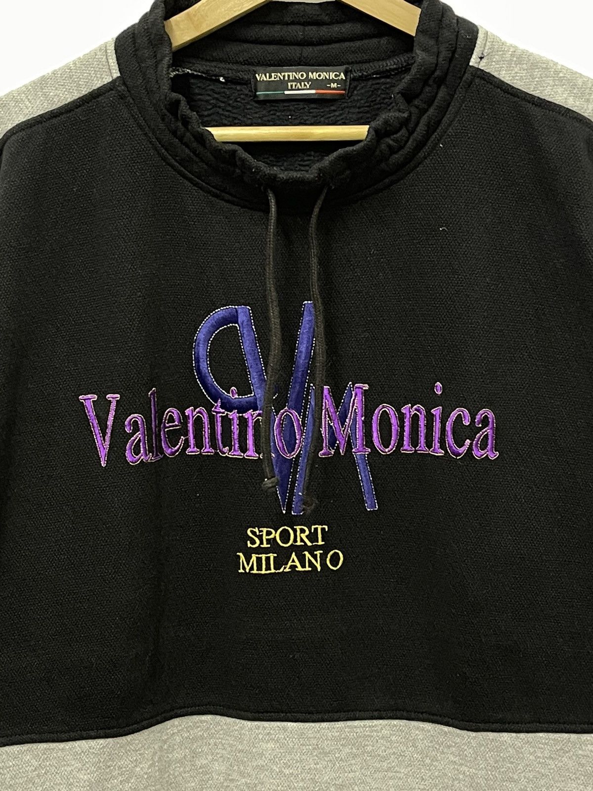 Japanese Brand × Vintage Vintage Valentino Monica Spell Out Embroidery Sweatshirt Size US M / EU 48-50 / 2 - 2 Thumbnail