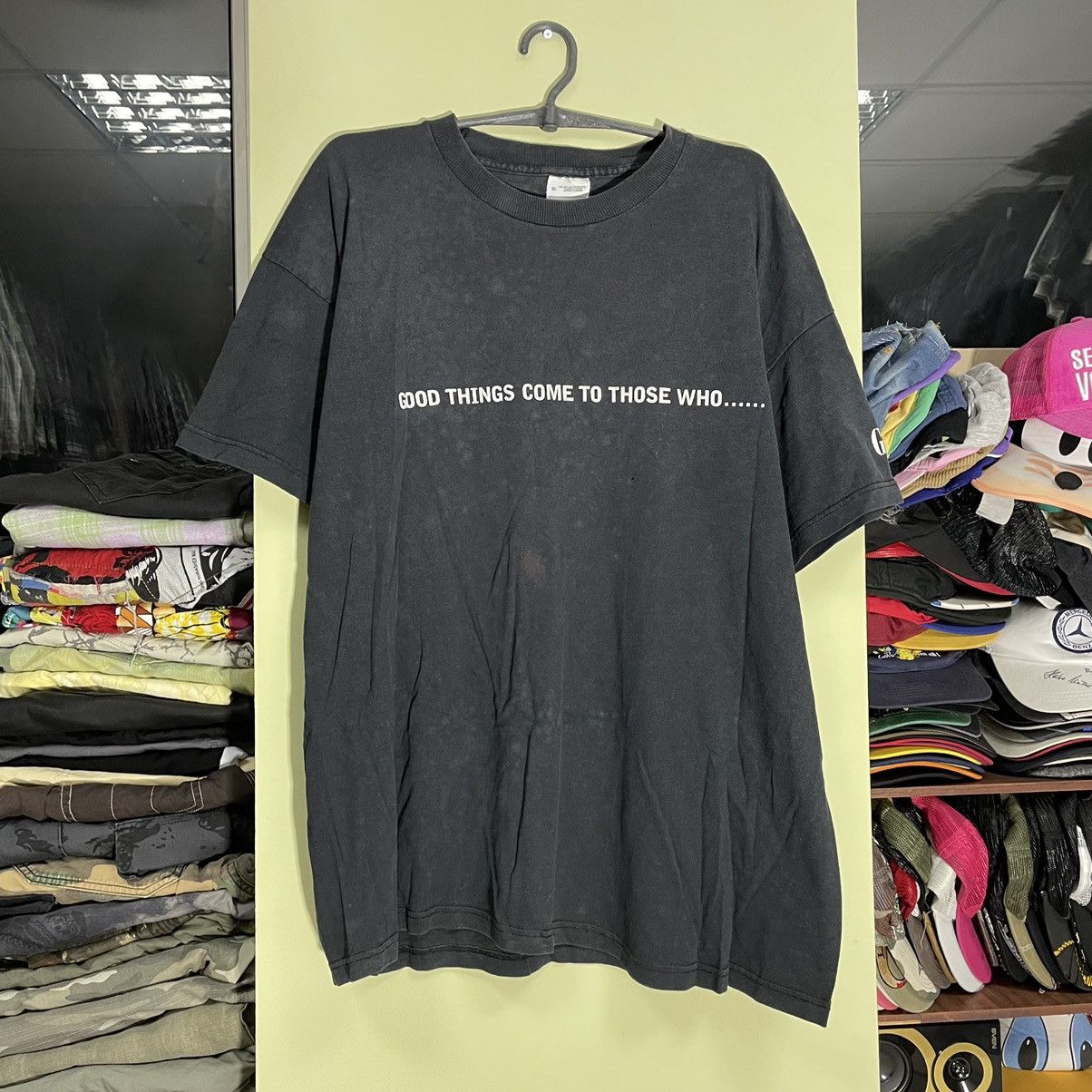 Vintage Vintage Y2K Sun Faded Graphic Tee Streetwear Art Cropped XL Size US XL / EU 56 / 4 - 1 Thumbnail