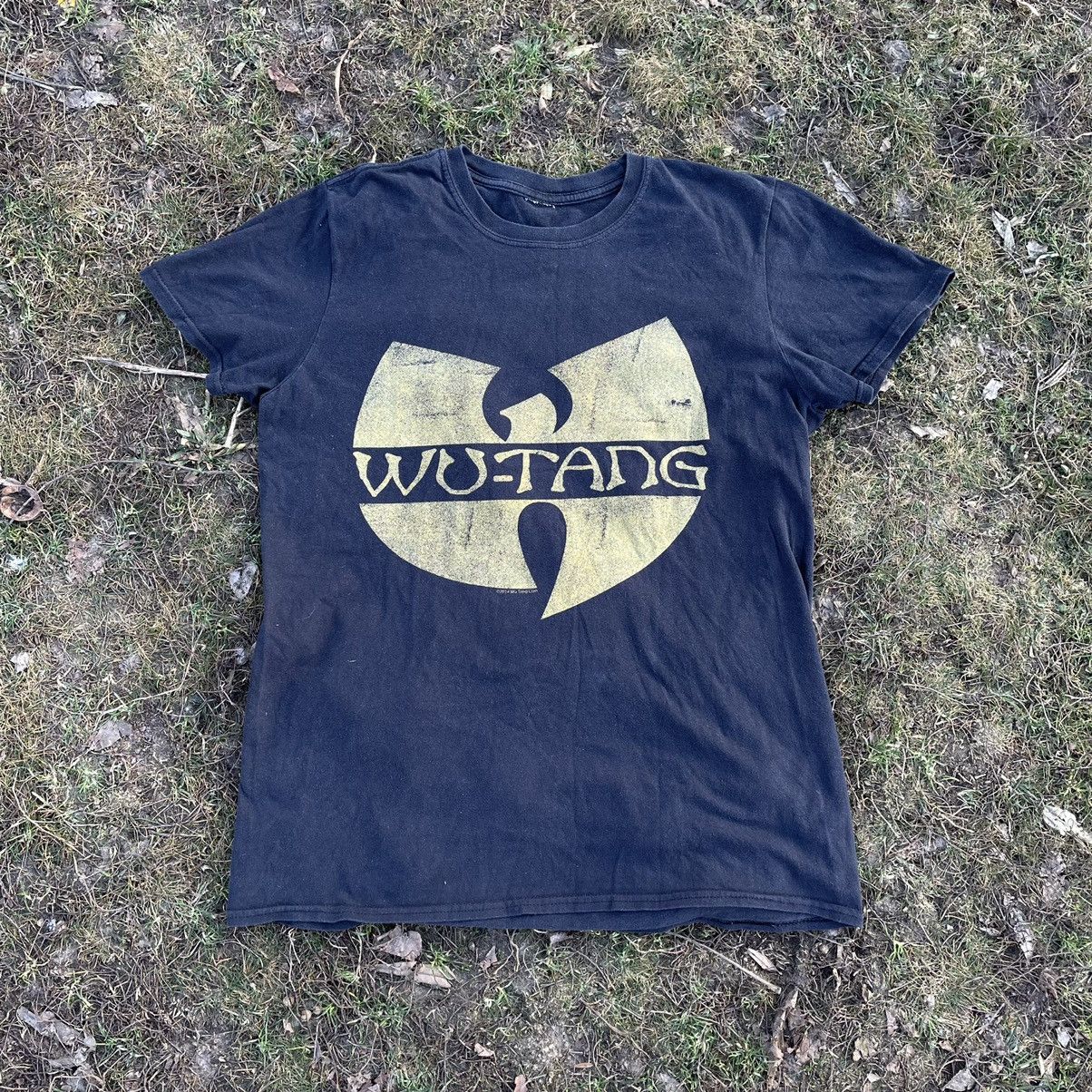 Vintage Vintage 90s Wu Tang Clan Sun Faded Graphic Tee Streetwear M Size US M / EU 48-50 / 2 - 1 Thumbnail