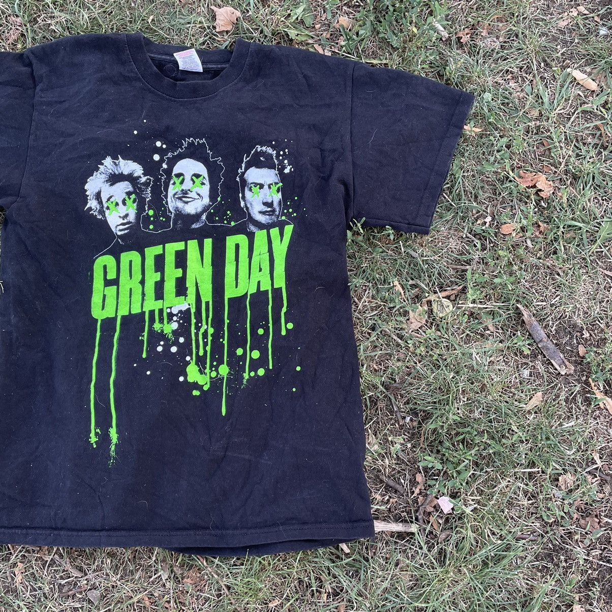 Vintage Vintage Y2K Green Day Graphic Tee Band Horror Punk Slim M Size US M / EU 48-50 / 2 - 3 Thumbnail