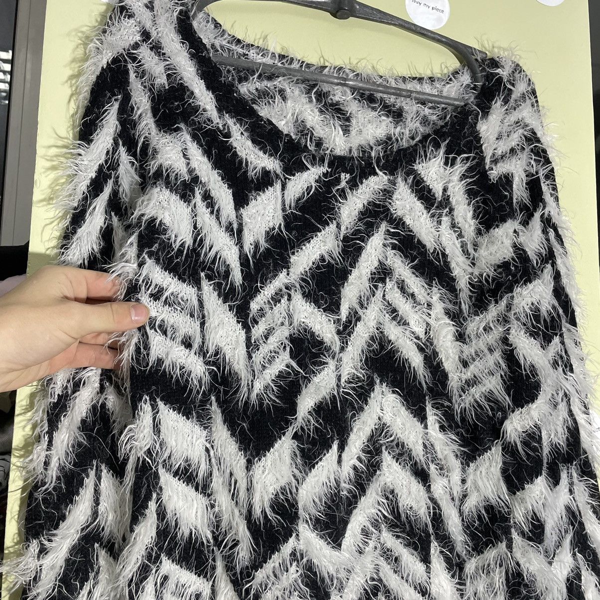 Vintage Vintage Y2K Mohair Fuzzy Chevron Knit Sweater Grunge Logo OS Size ONE SIZE - 6 Thumbnail