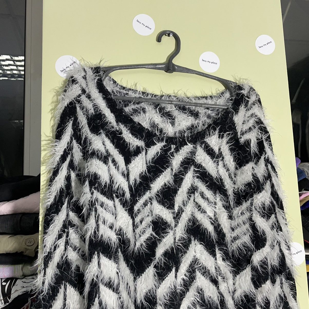 Vintage Vintage Y2K Mohair Fuzzy Chevron Knit Sweater Grunge Logo OS Size ONE SIZE - 4 Thumbnail