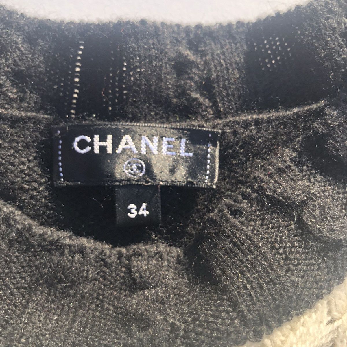 Chanel Chanel Runway 16A Rome Cashmere Knit Sweater Size 34 Size XS / US 0-2 / IT 36-38 - 7 Thumbnail