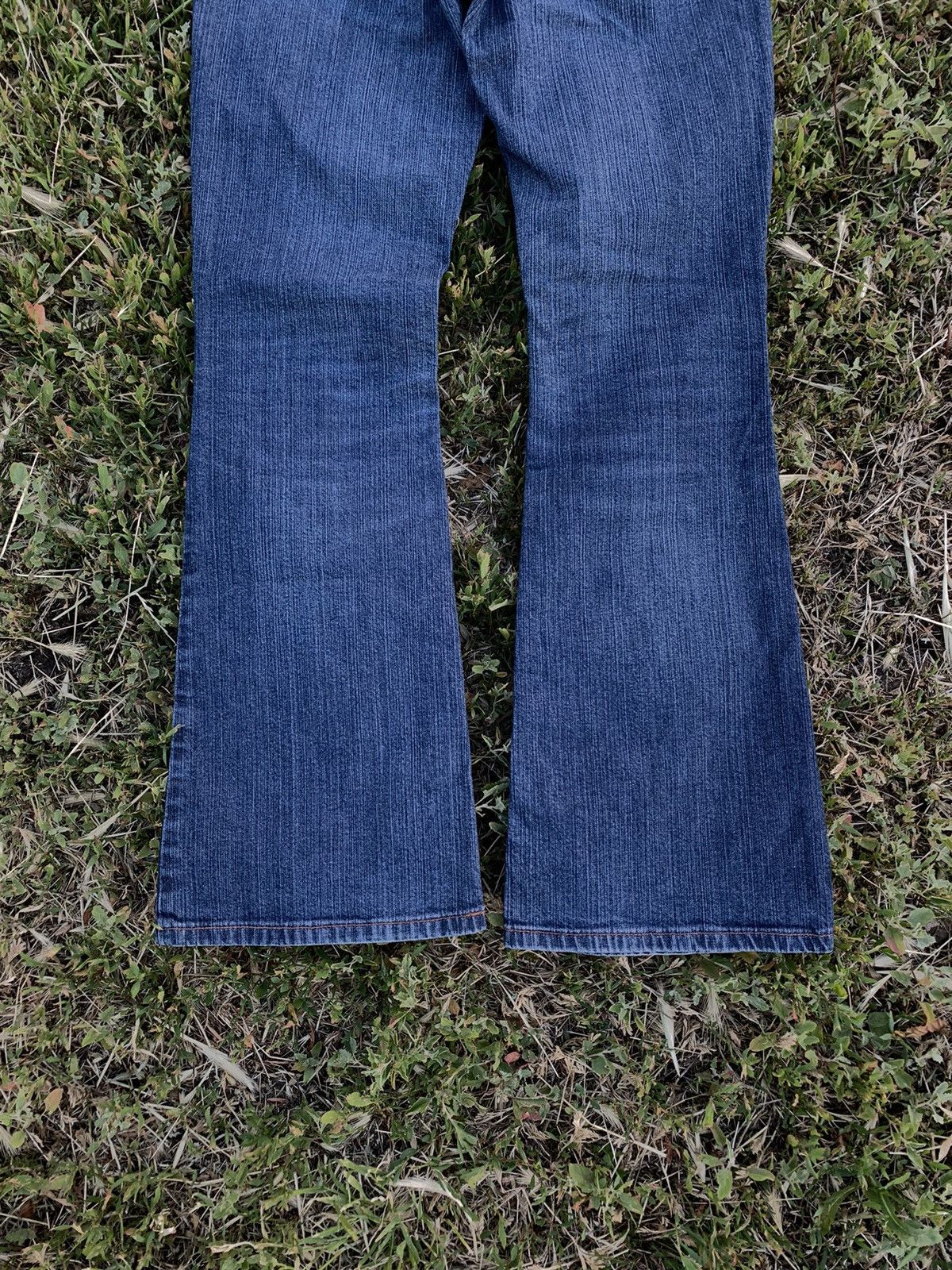 Levi's Vintage Levi’s flared jeans streetwear style size 29x32 Size 29" - 3 Thumbnail