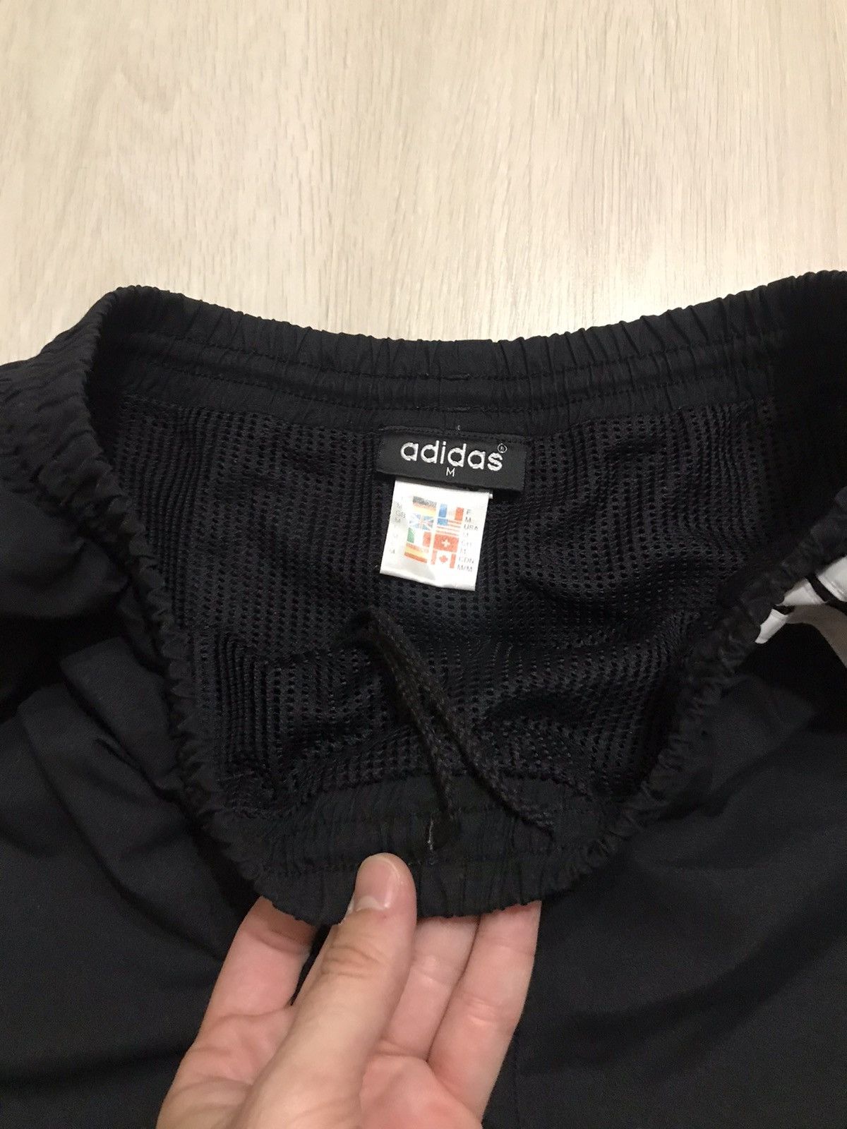 Vintage Vintage Black Adidas shorts M 32” Size US 32 / EU 48 - 5 Thumbnail