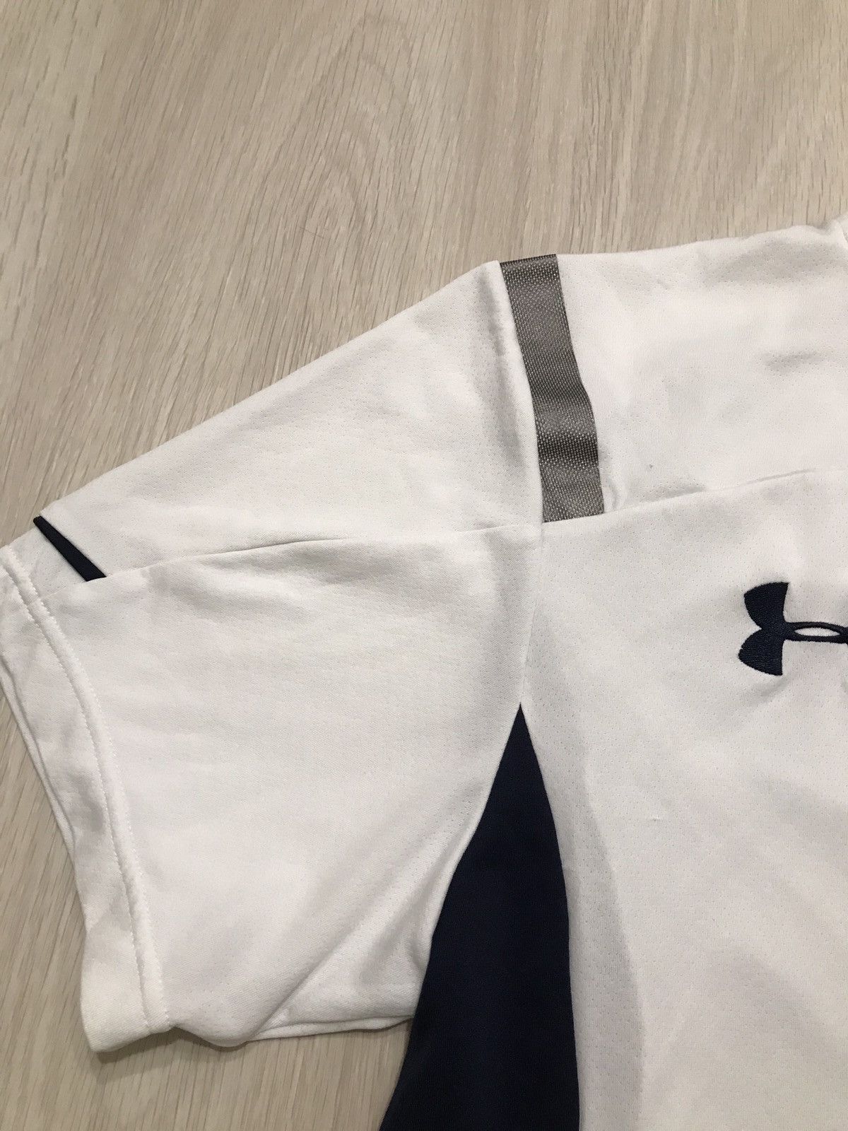 Under Armour Under Armour Jersey Shirt totenham Size US L / EU 52-54 / 3 - 3 Thumbnail