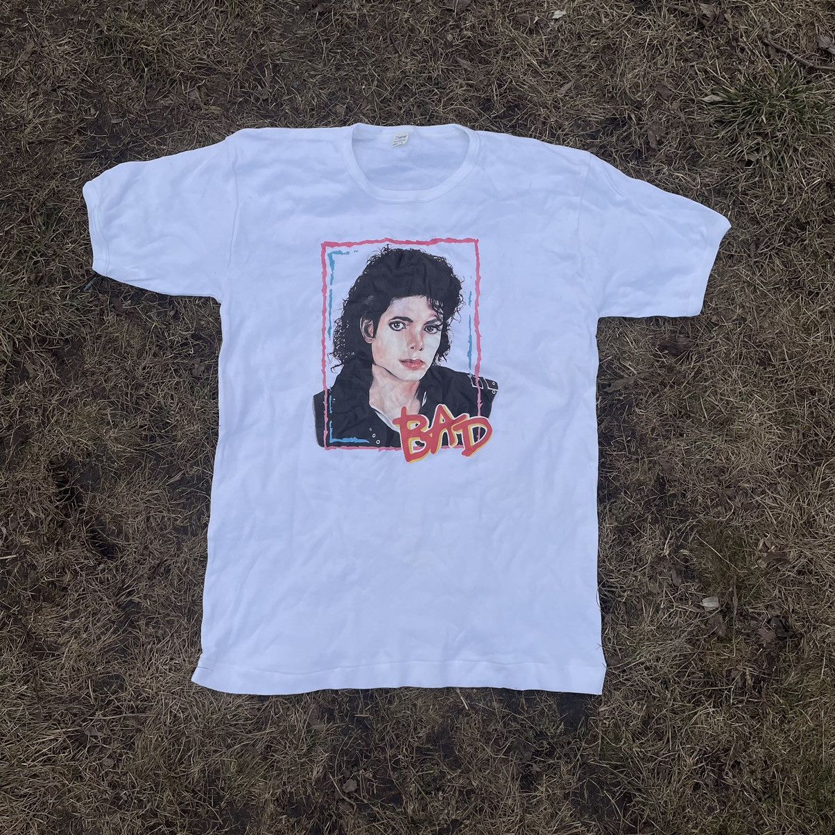 Vintage Vintage 90s Michael Jackson Graphic Tee Sun Faded Streetwear Size US L / EU 52-54 / 3 - 1 Thumbnail