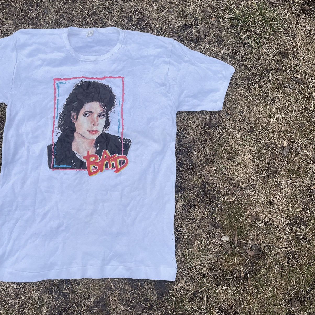 Vintage Vintage 90s Michael Jackson Graphic Tee Sun Faded Streetwear Size US L / EU 52-54 / 3 - 2 Thumbnail