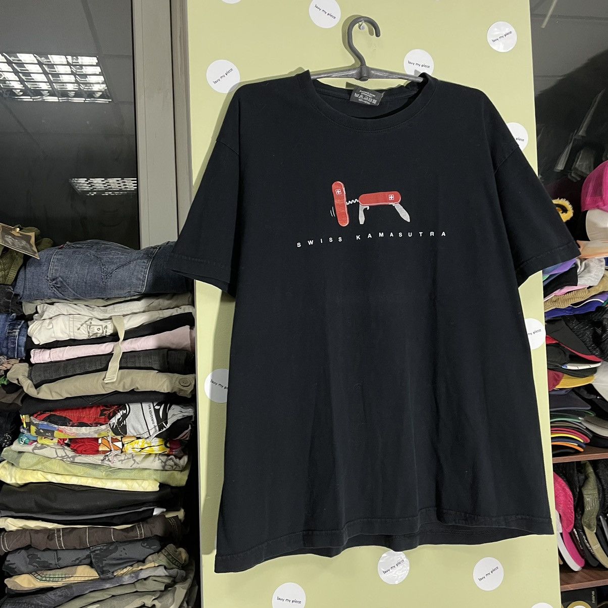 Vintage Vintage Y2K Sun Faded Graphic Tee Skate Streetwear Cropped L Size US L / EU 52-54 / 3 - 4 Thumbnail