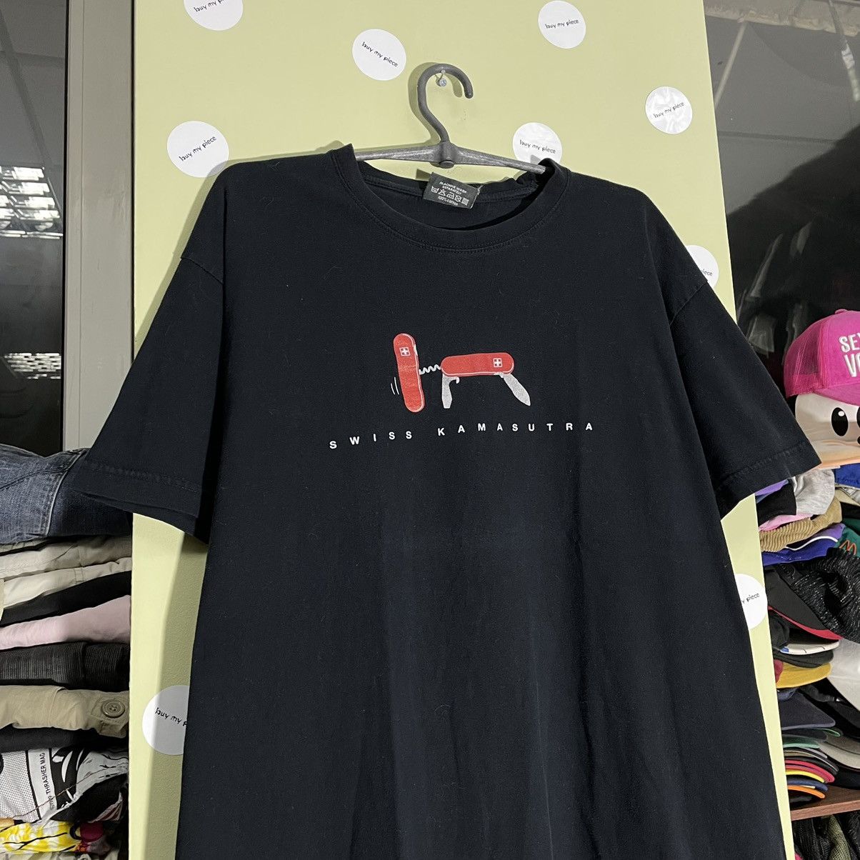 Vintage Vintage Y2K Sun Faded Graphic Tee Skate Streetwear Cropped L Size US L / EU 52-54 / 3 - 5 Thumbnail
