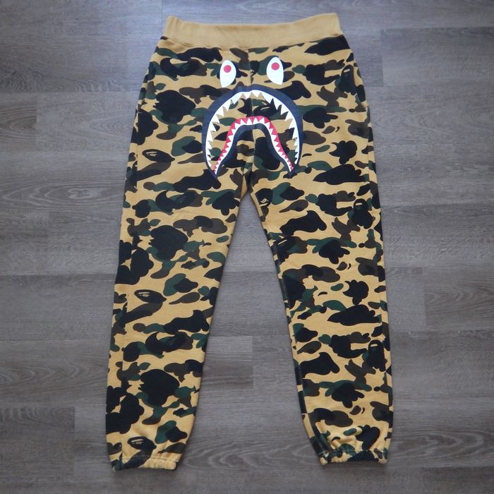 Bape Bape 1st Yellow Camo Shark Logo Sweatpants