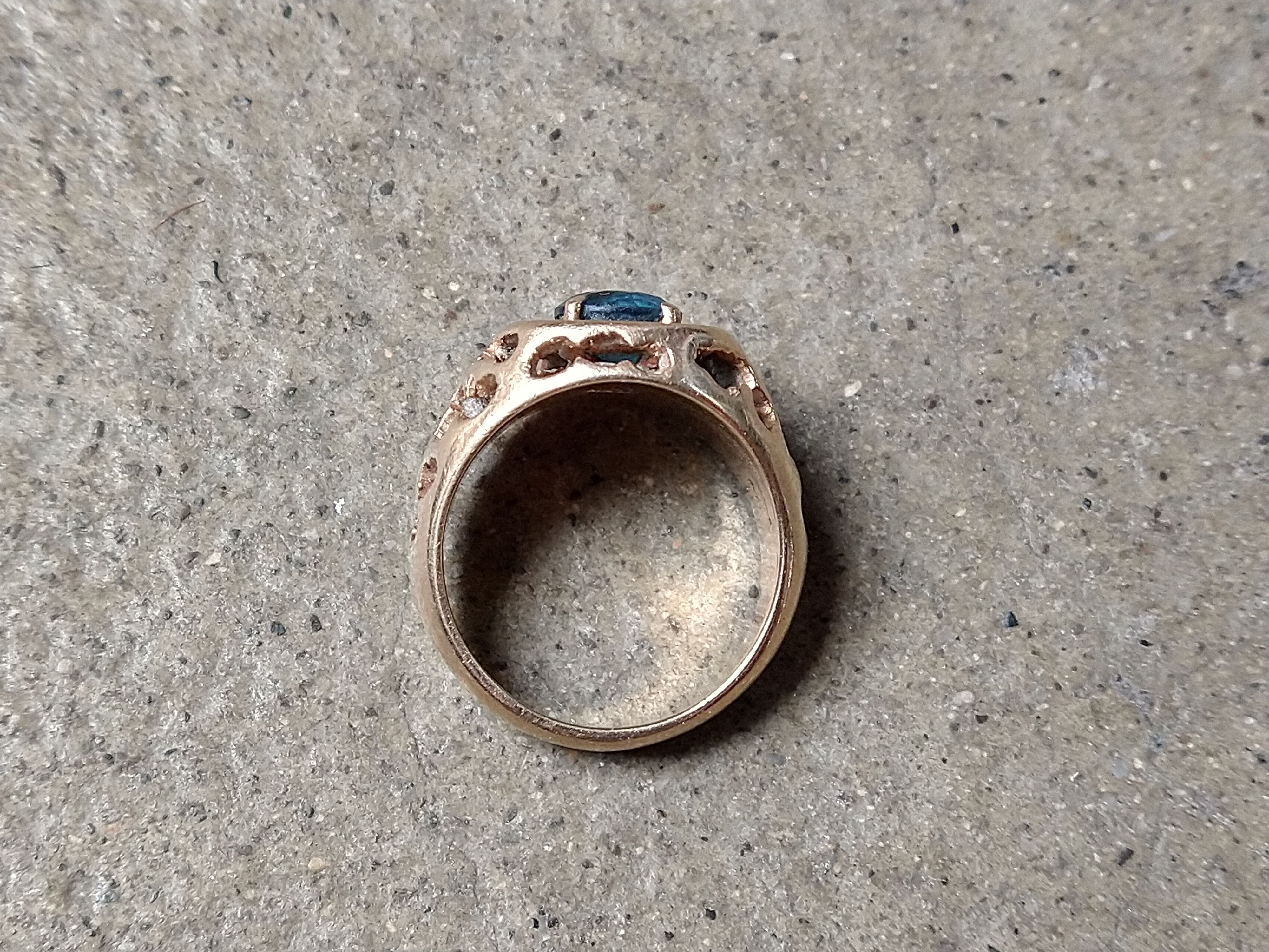 Jewelry Vintage 14K Gold Ring Size 9 Blue Glass Nugget Brutalist Size ONE SIZE - 8 Thumbnail