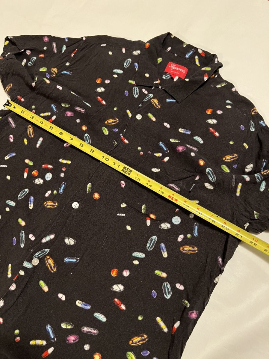 Supreme Supreme Pills Rayon Shirt Size US XL / EU 56 / 4 - 5 Thumbnail
