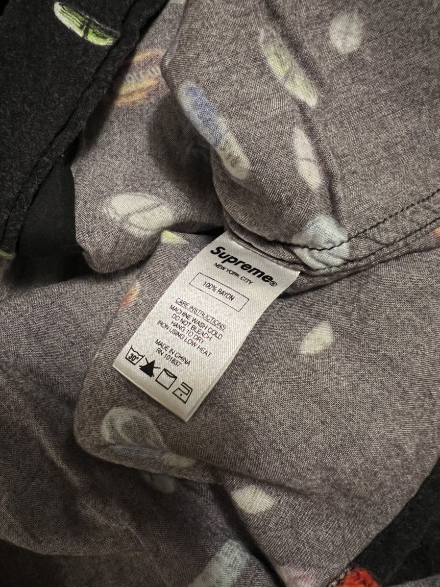 Supreme Supreme Pills Rayon Shirt Size US XL / EU 56 / 4 - 4 Thumbnail