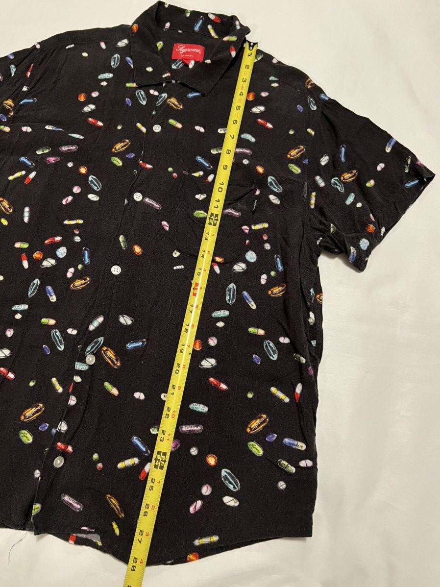 Supreme Supreme Pills Rayon Shirt Size US XL / EU 56 / 4 - 6 Thumbnail