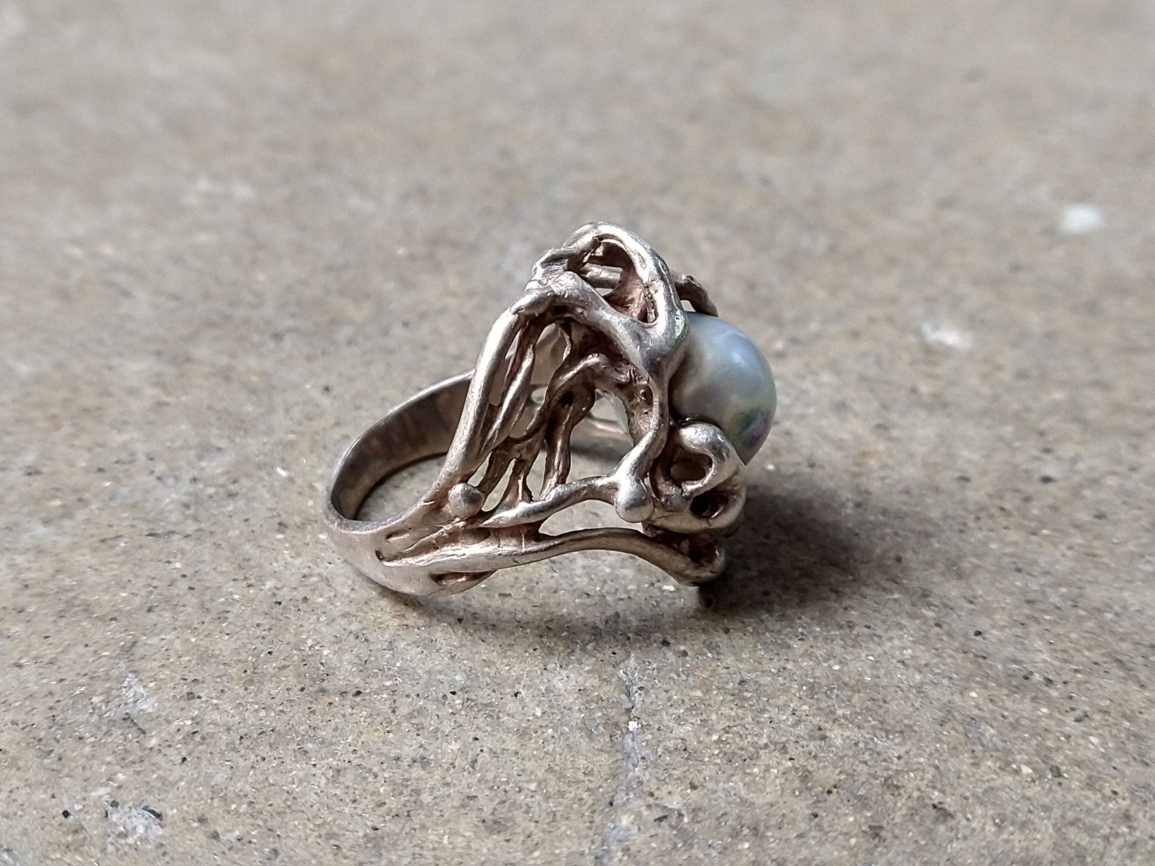 Jewelry Sterling Silver Ring Baroque Pearl Size 8 Brutalist Modern Size ONE SIZE - 4 Thumbnail