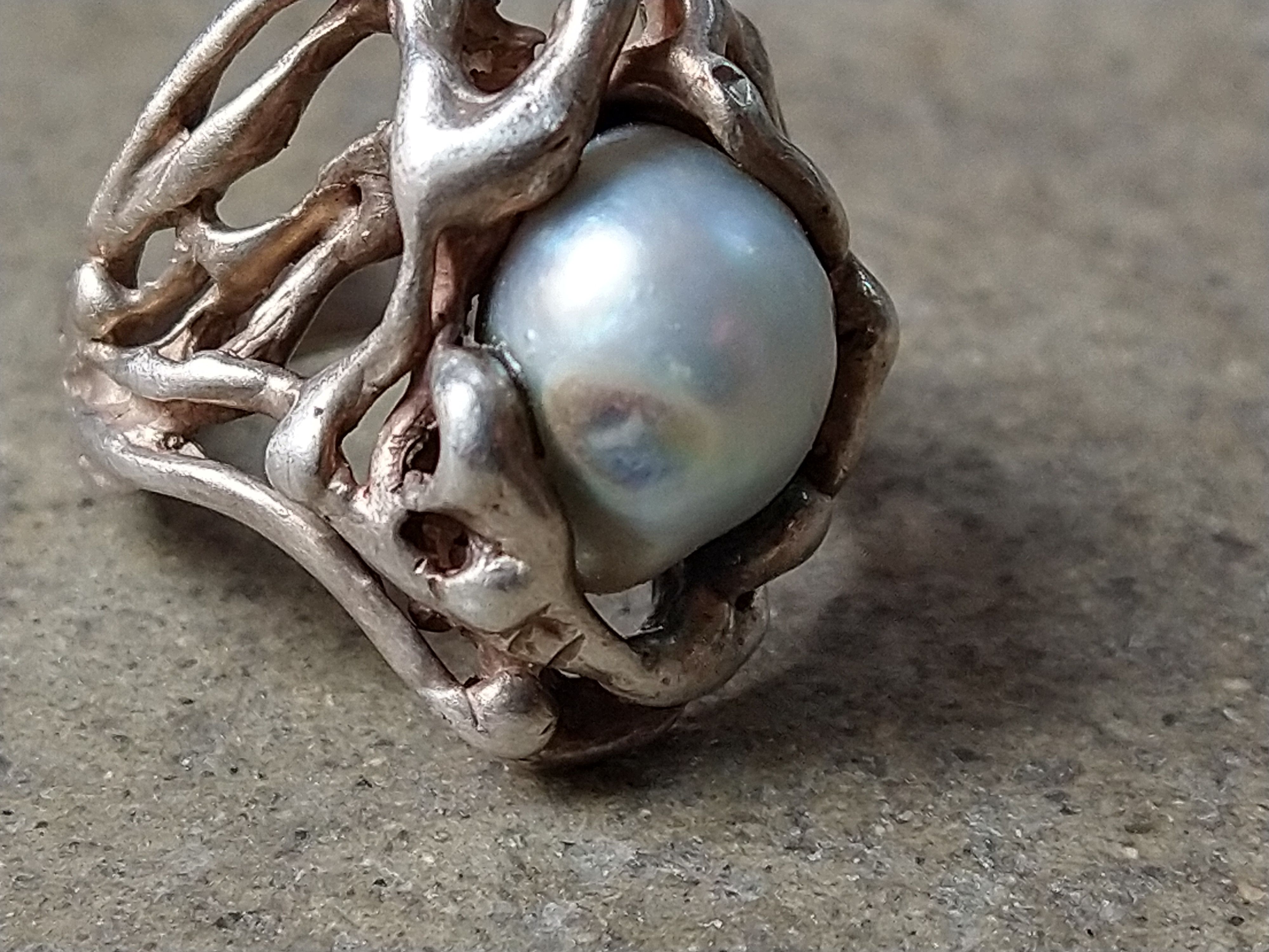 Jewelry Sterling Silver Ring Baroque Pearl Size 8 Brutalist Modern Size ONE SIZE - 6 Thumbnail