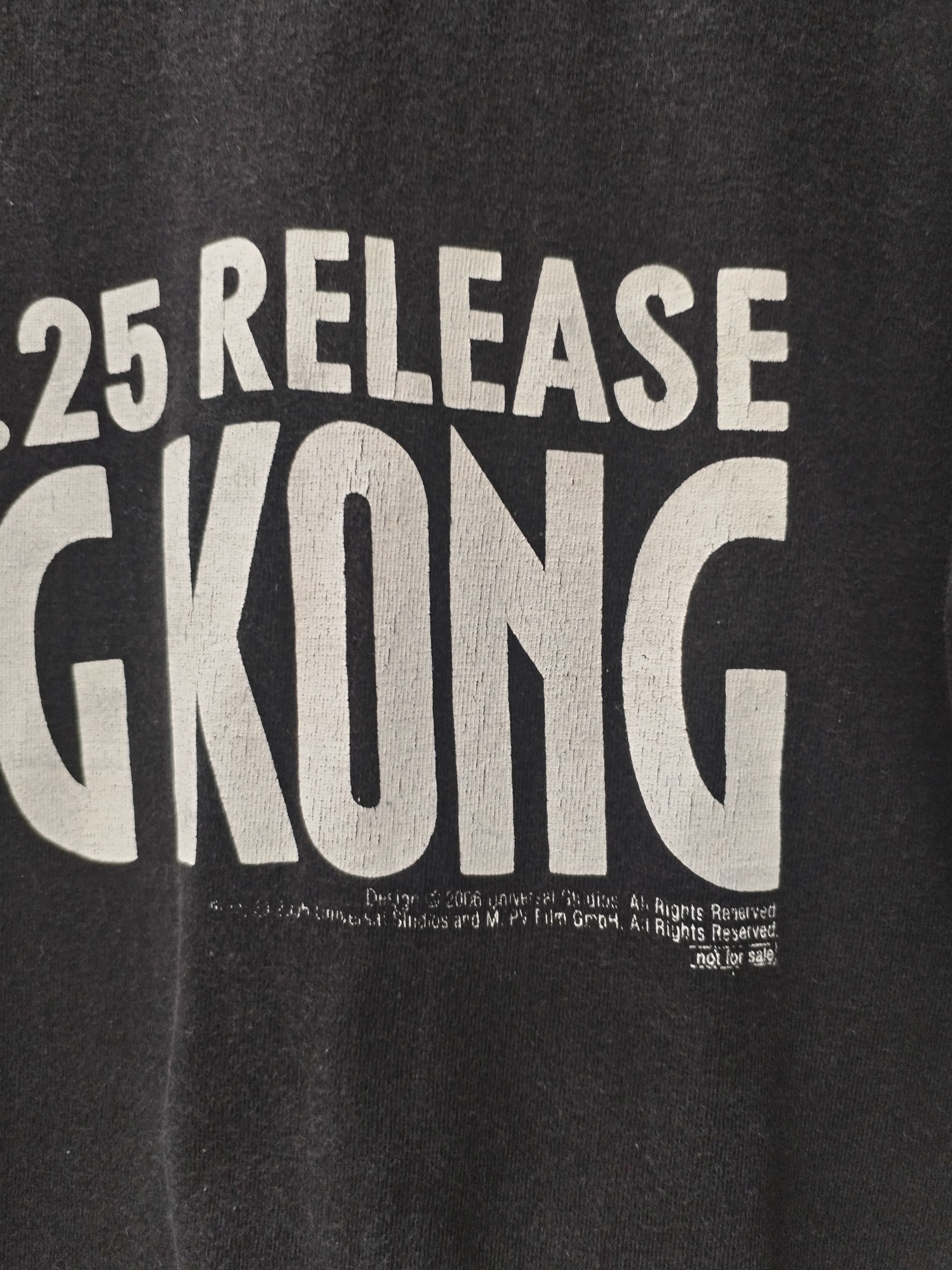Vintage Vintage King Kong Movie Promo Tee Size US L / EU 52-54 / 3 - 3 Thumbnail