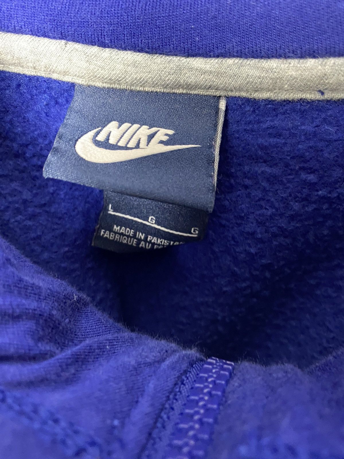 Nike × Nike ACG × Vintage Nike Vintage Embroidered Swoosh Logo Hoodie Size L Size US L / EU 52-54 / 3 - 3 Thumbnail