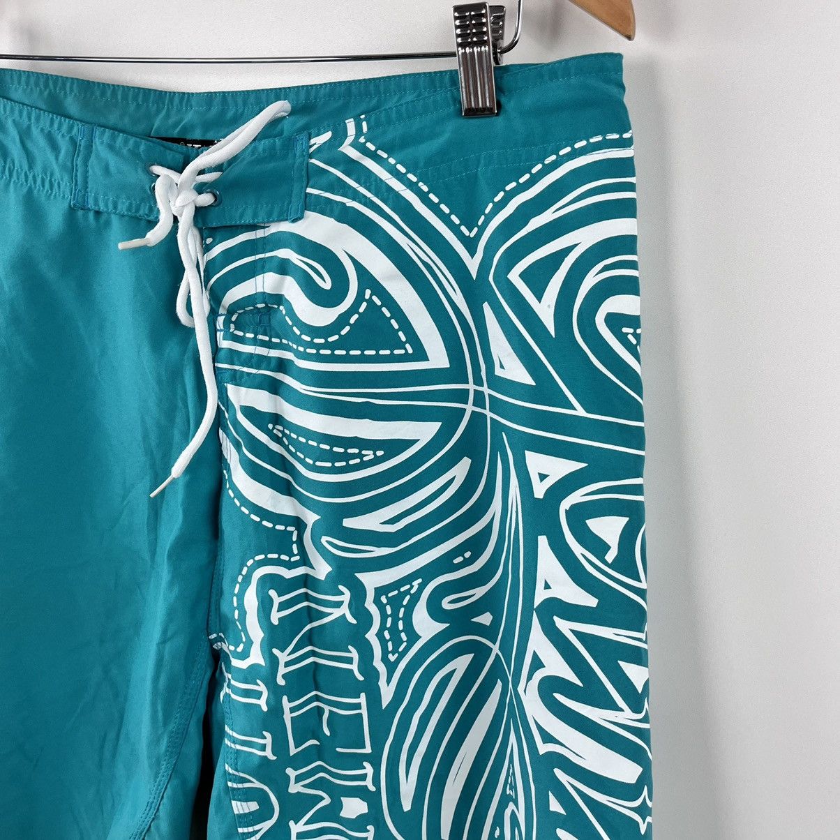 Karl Kani Karl Kani Men’s Shorts Size M Size US 32 / EU 48 - 4 Thumbnail