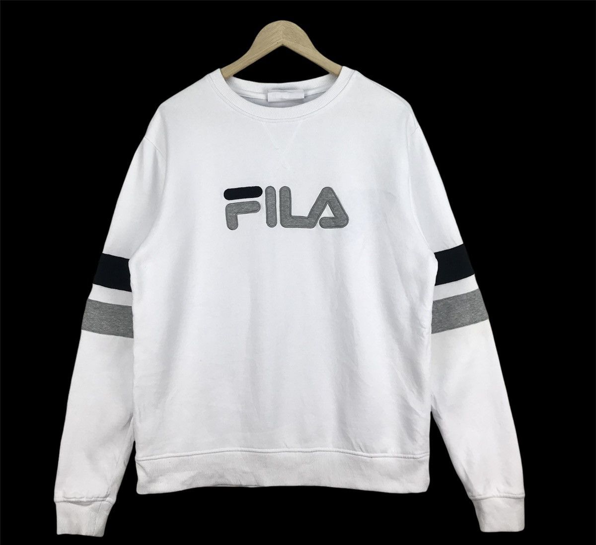 Fila Vintage 90s Fila Sweatshirt Size US L / EU 52-54 / 3 - 1 Thumbnail