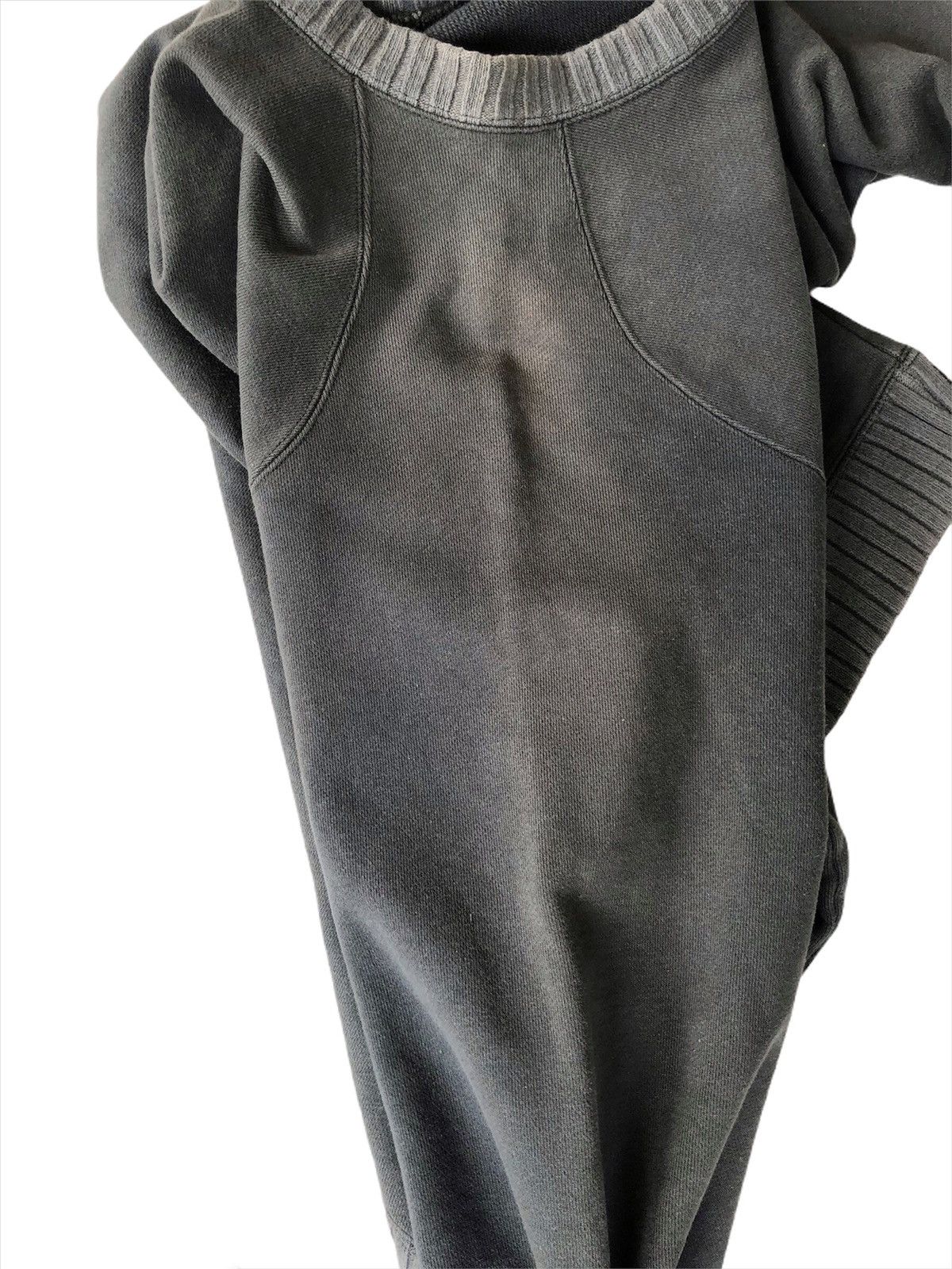 NEXUSVII GRAIL🔥Nexus Vii 🇯🇵 Angelina Jolie Portrait Sweater Size US L / EU 52-54 / 3 - 10 Thumbnail