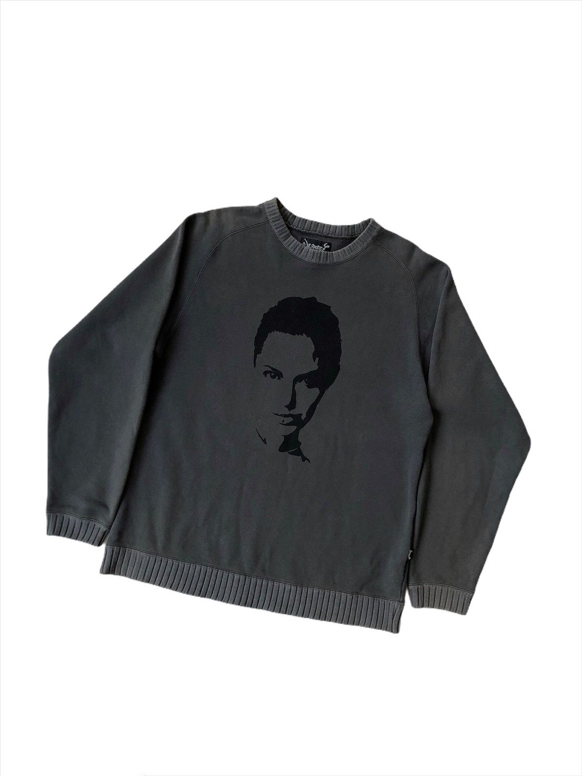 NEXUSVII GRAIL🔥Nexus Vii 🇯🇵 Angelina Jolie Portrait Sweater Size US L / EU 52-54 / 3 - 3 Thumbnail