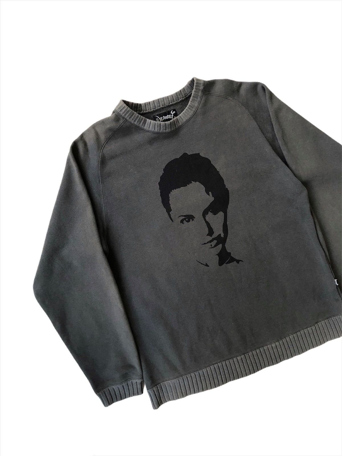 NEXUSVII GRAIL🔥Nexus Vii 🇯🇵 Angelina Jolie Portrait Sweater Size US L / EU 52-54 / 3 - 1 Thumbnail