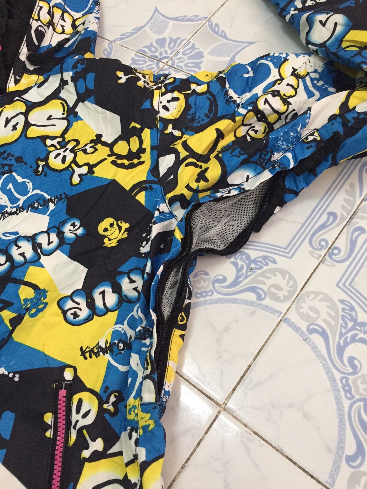 Japanese Brand Nice print design Chur Snowboarding outdoor jacket hoodie Size US S / EU 44-46 / 1 - 13 Thumbnail