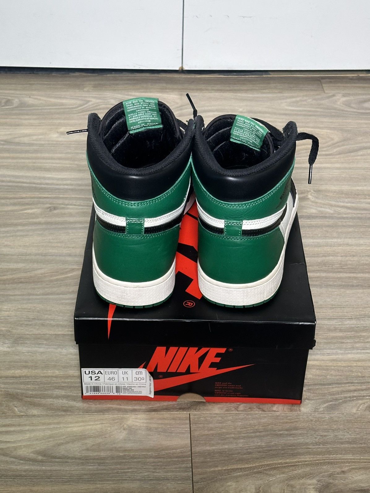 Jordan Brand × Nike Air Jordan 1 Retro High OG Pine Green Size US 12 / EU 45 - 3 Thumbnail