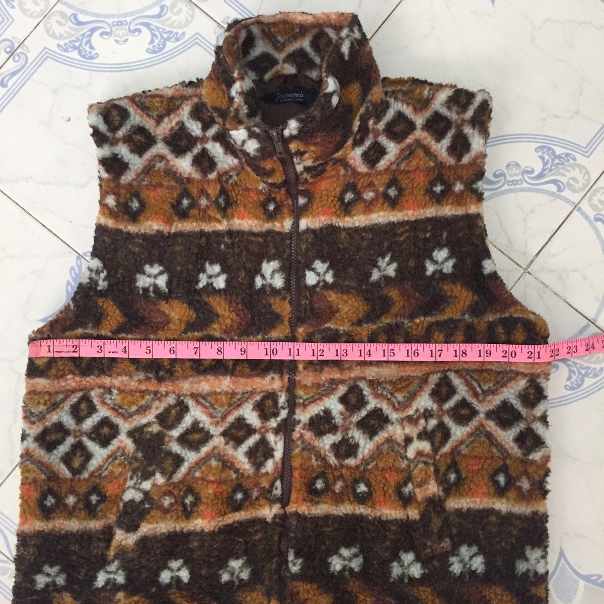 Japanese Brand Printed Art Sleeveless Deep Pile Fleece Vest Jacket Size US M / EU 48-50 / 2 - 12 Thumbnail