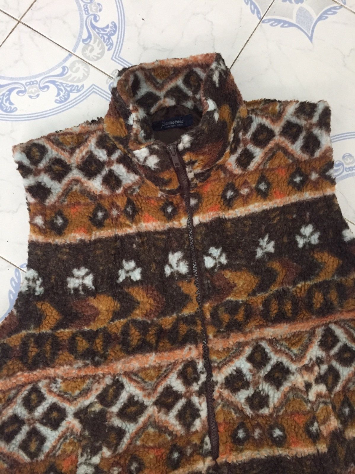 Japanese Brand Printed Art Sleeveless Deep Pile Fleece Vest Jacket Size US M / EU 48-50 / 2 - 5 Thumbnail
