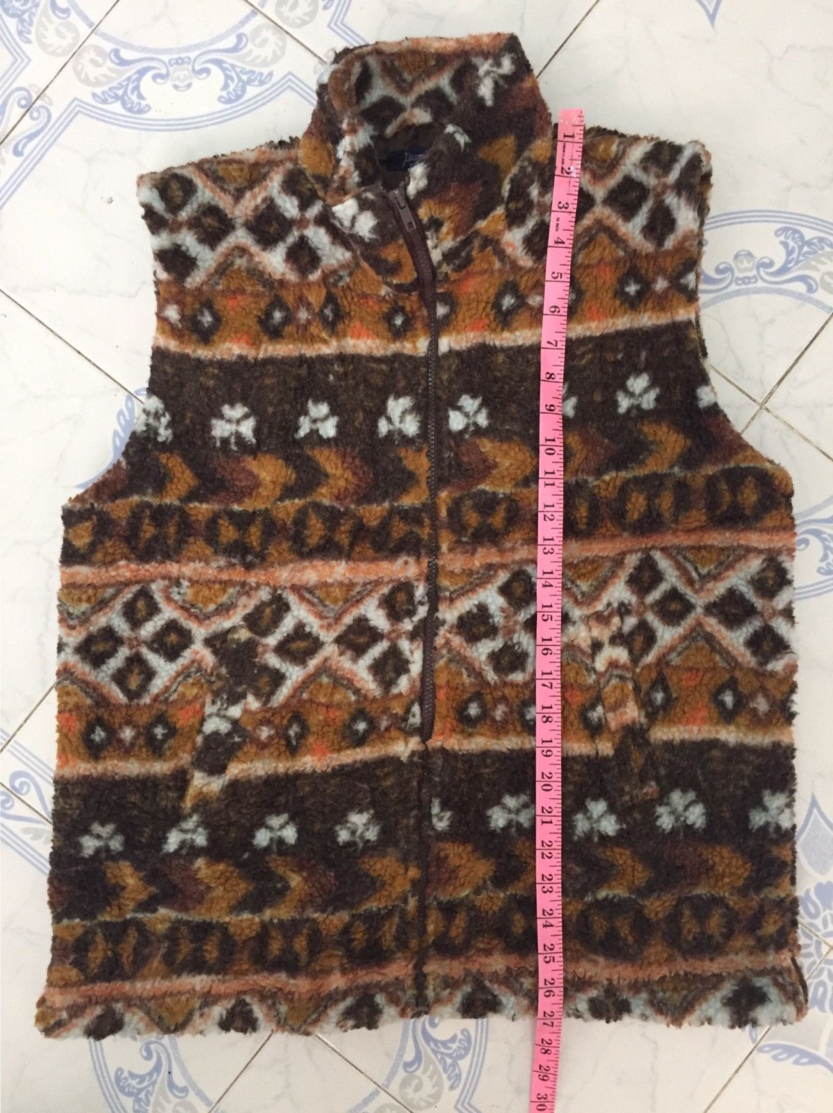 Japanese Brand Printed Art Sleeveless Deep Pile Fleece Vest Jacket Size US M / EU 48-50 / 2 - 13 Thumbnail