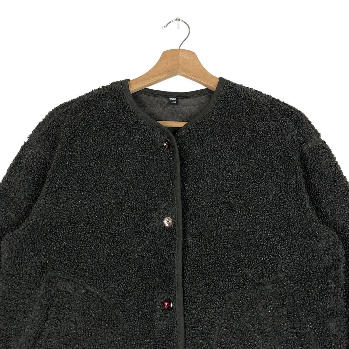 Japanese Brand Japanese Uniqlo Crystal Button Sherpa Size L / US 10 / IT 46 - 3 Thumbnail
