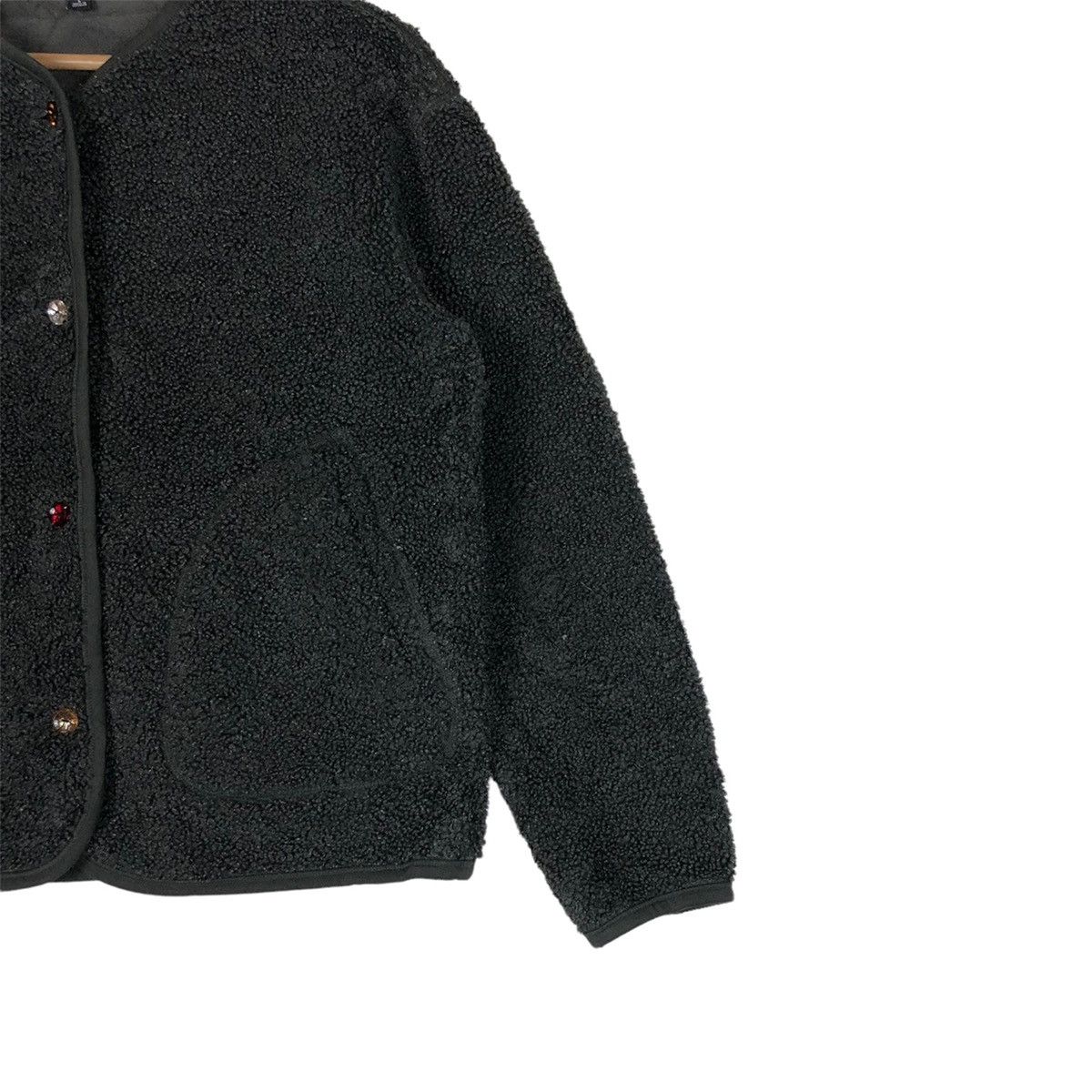 Japanese Brand Japanese Uniqlo Crystal Button Sherpa Size L / US 10 / IT 46 - 4 Thumbnail