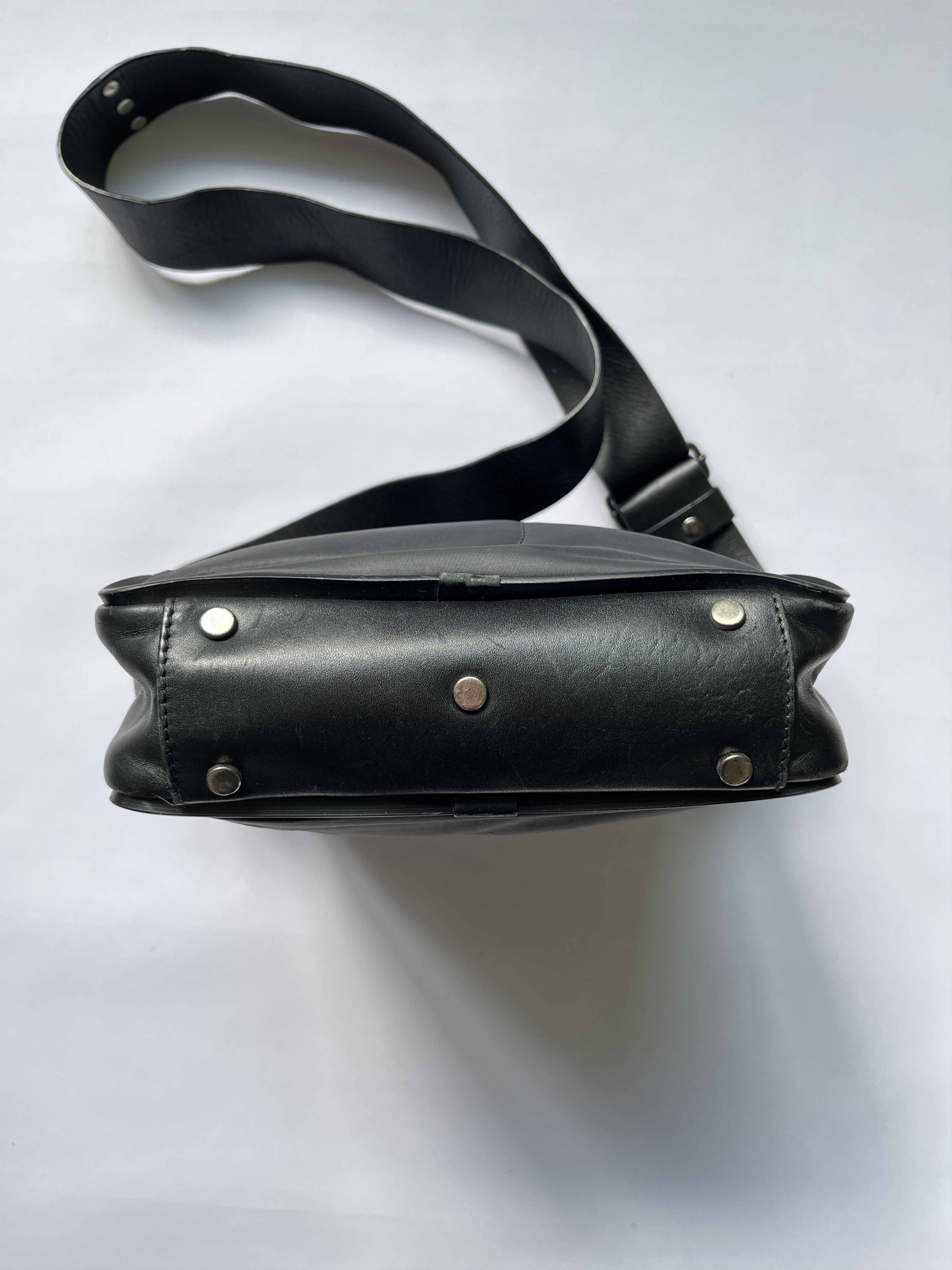 Y's ⚡️QUICK SALE⚡️2007 Y's Mandarina Black Leather & Nylon Bag Size ONE SIZE - 5 Thumbnail