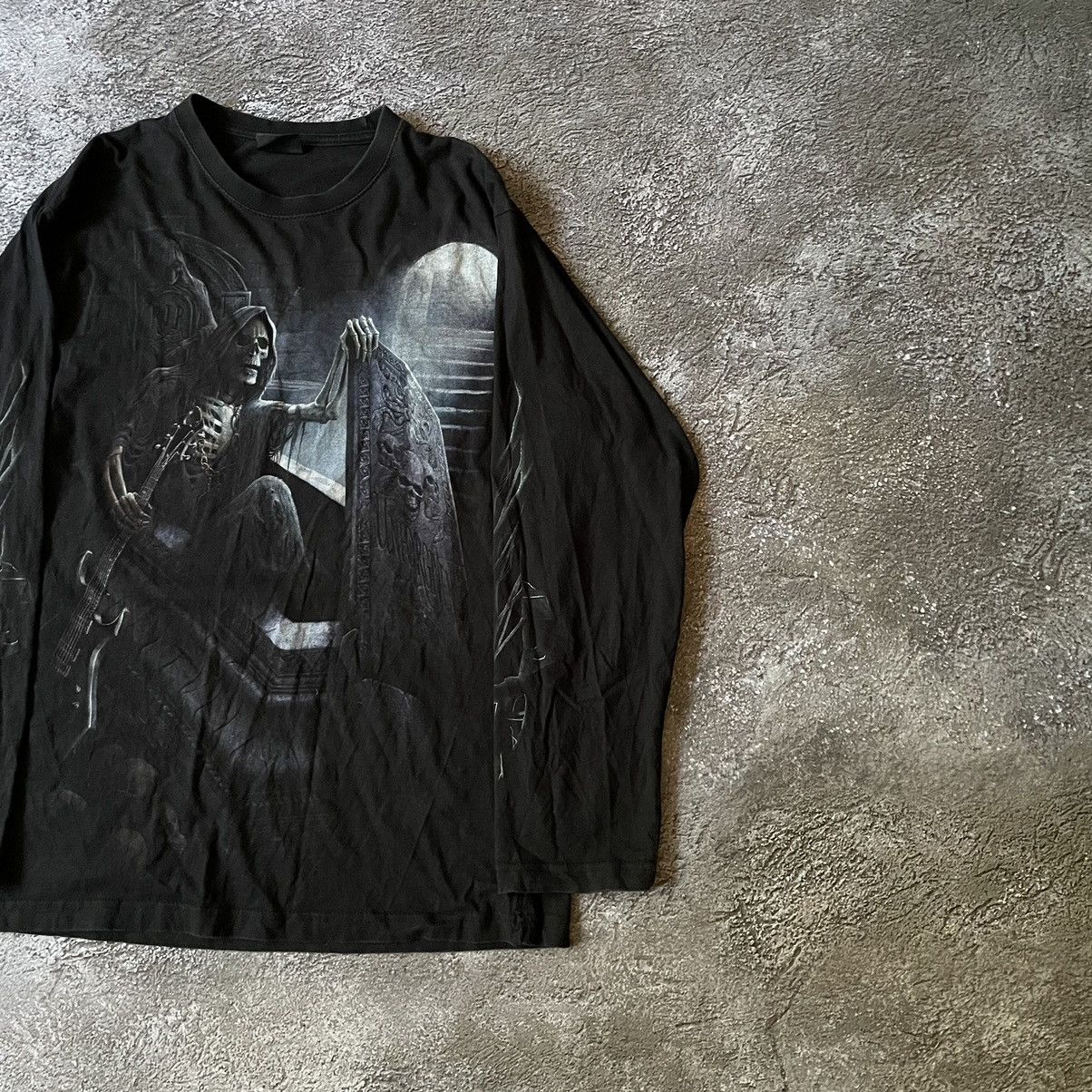 Vintage Vintage Y2K Goth Graphic Tee Skulls All Over Print Faded L Size US L / EU 52-54 / 3 - 3 Thumbnail