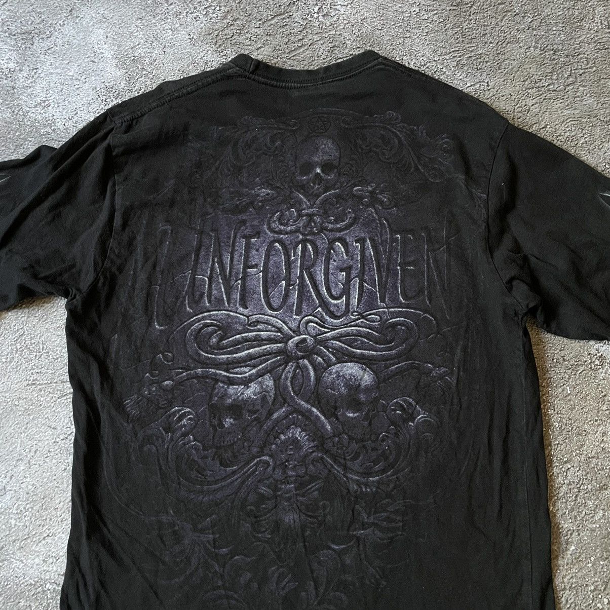 Vintage Vintage Y2K Goth Graphic Tee Skulls All Over Print Faded L Size US L / EU 52-54 / 3 - 8 Thumbnail