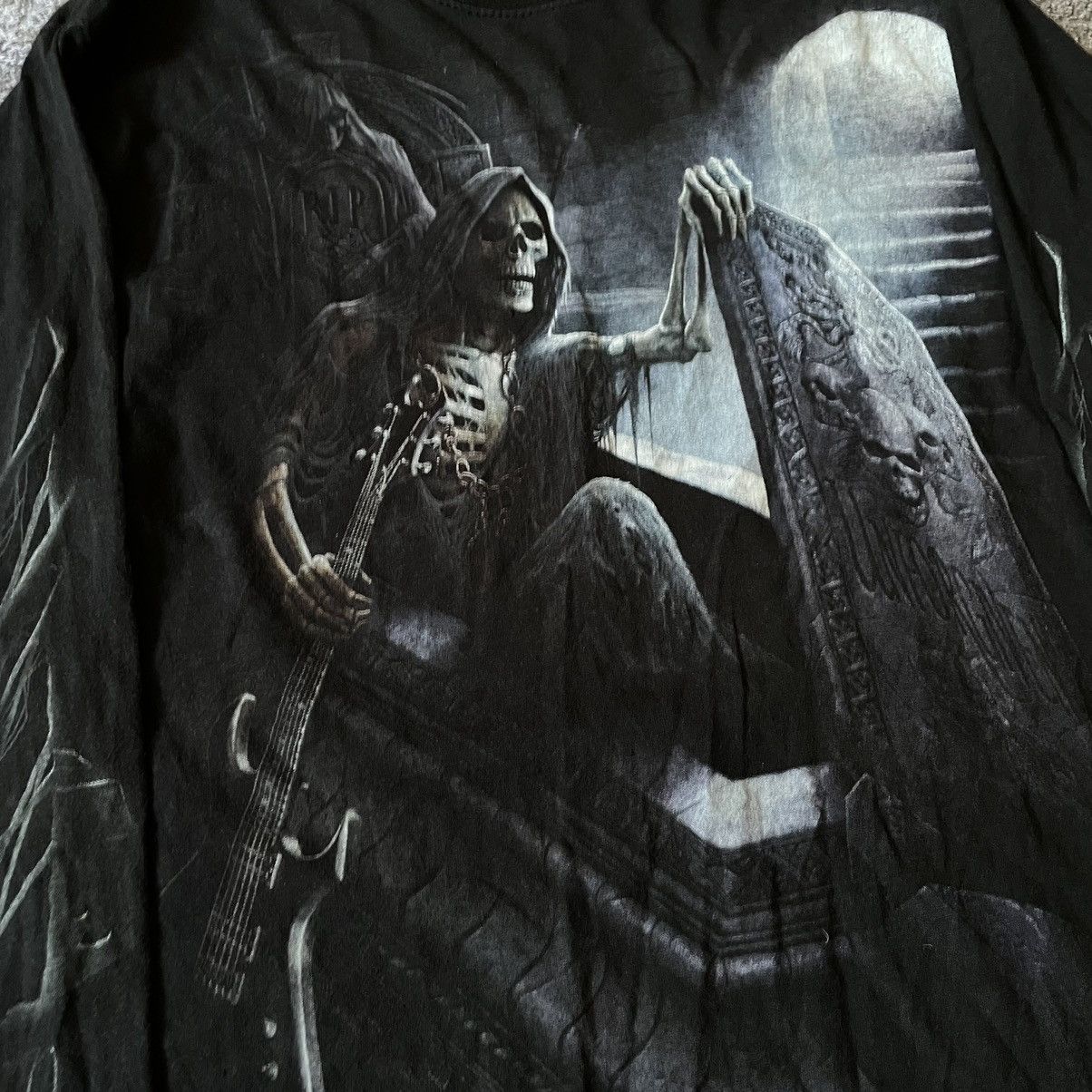 Vintage Vintage Y2K Goth Graphic Tee Skulls All Over Print Faded L Size US L / EU 52-54 / 3 - 6 Thumbnail