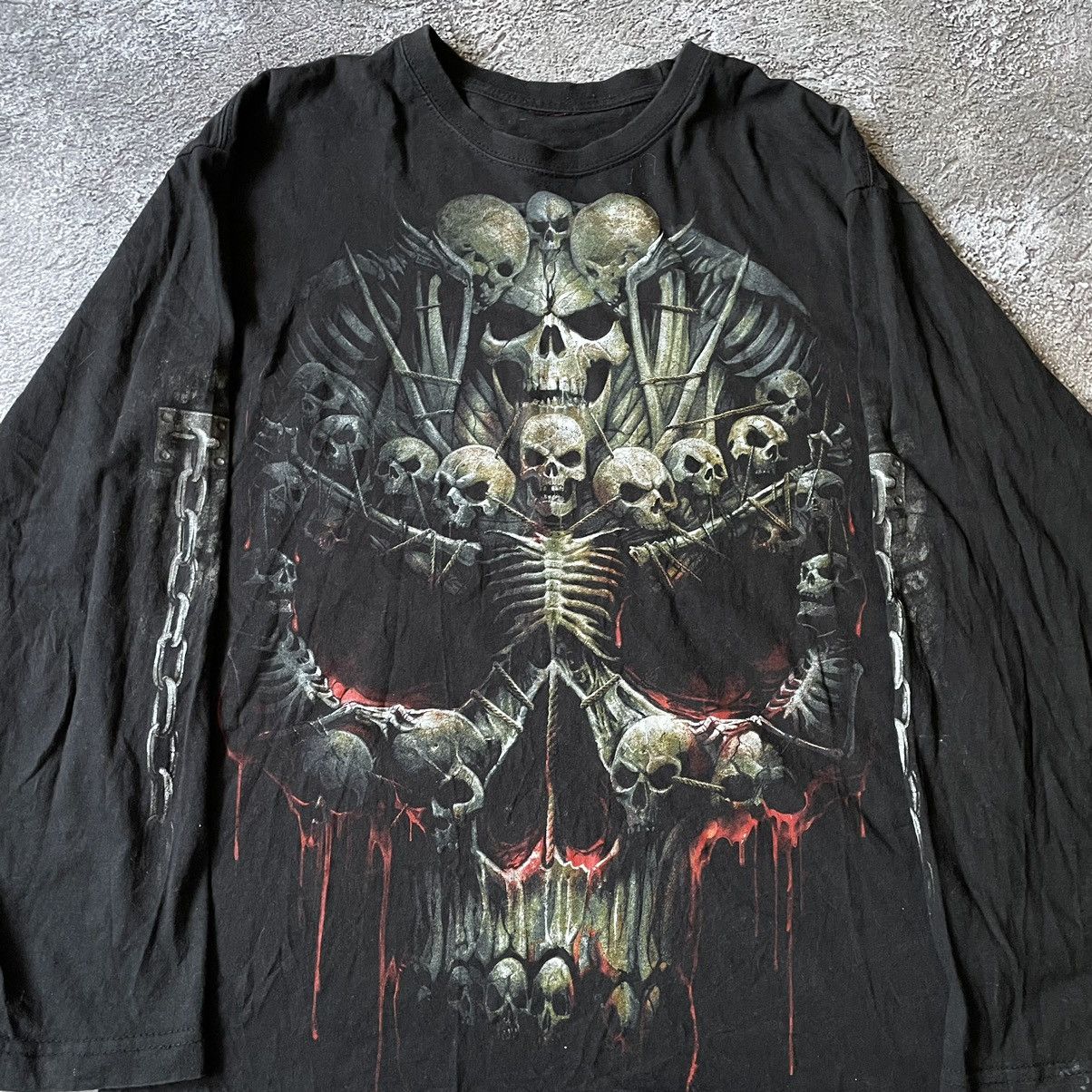 Vintage Vintage Y2K Goth Skull Graphic Long Sleeve Tee Black Faded M Size US M / EU 48-50 / 2 - 5 Thumbnail