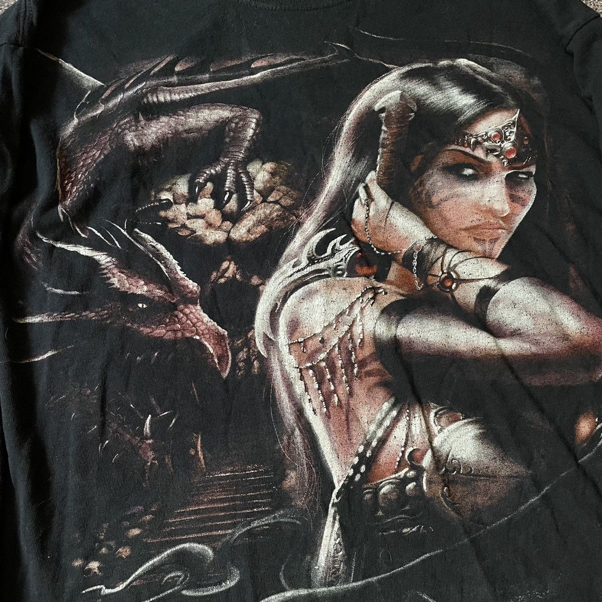 Vintage Vintage Y2K Graphic Tee Skulls Vampire Goth Black Japanese L Size US L / EU 52-54 / 3 - 6 Thumbnail