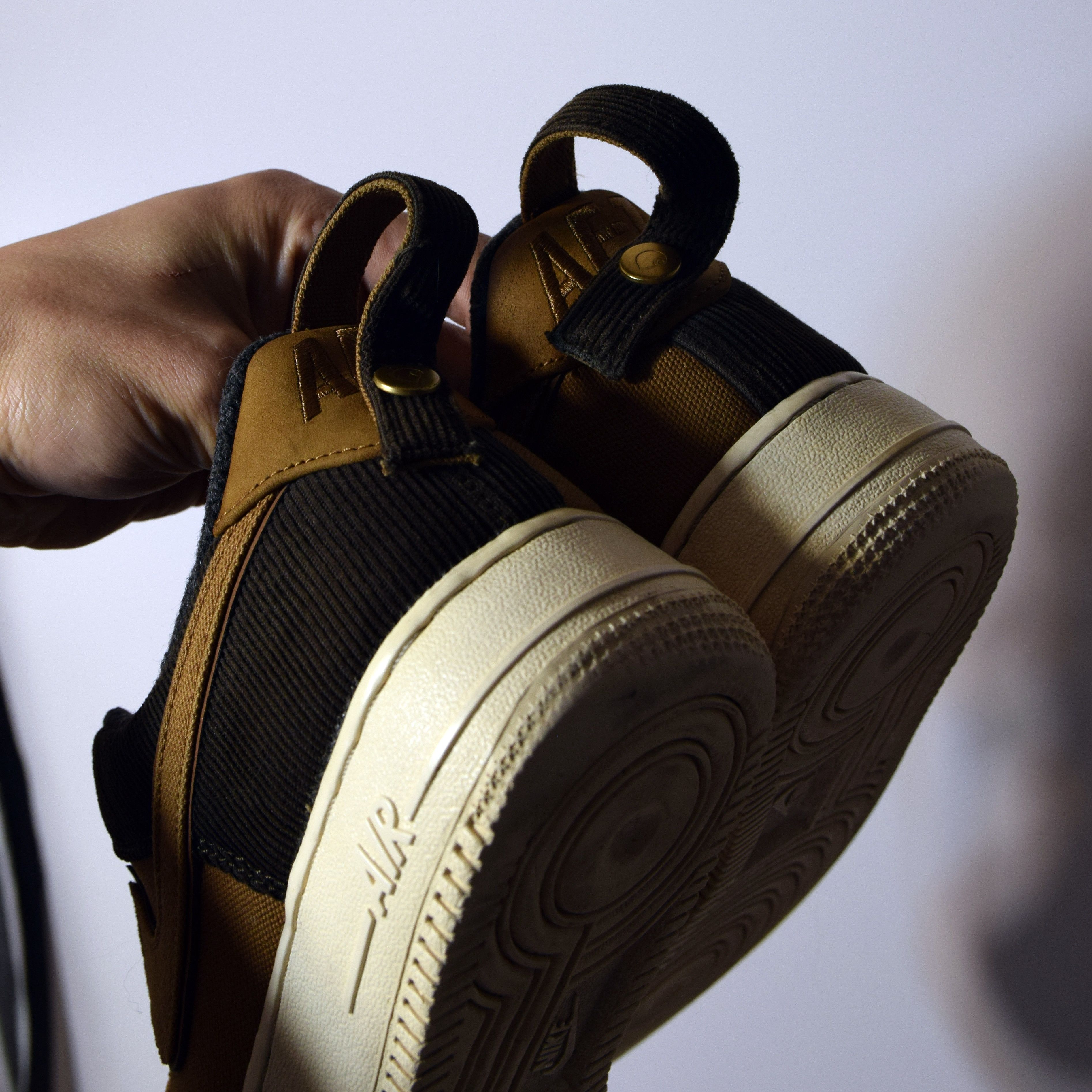 Carhartt × Nike NIKE AIR FORCE 1 X CARHARTT AF1 SNEAKEARS 9 US Size US 9 / EU 42 - 4 Thumbnail