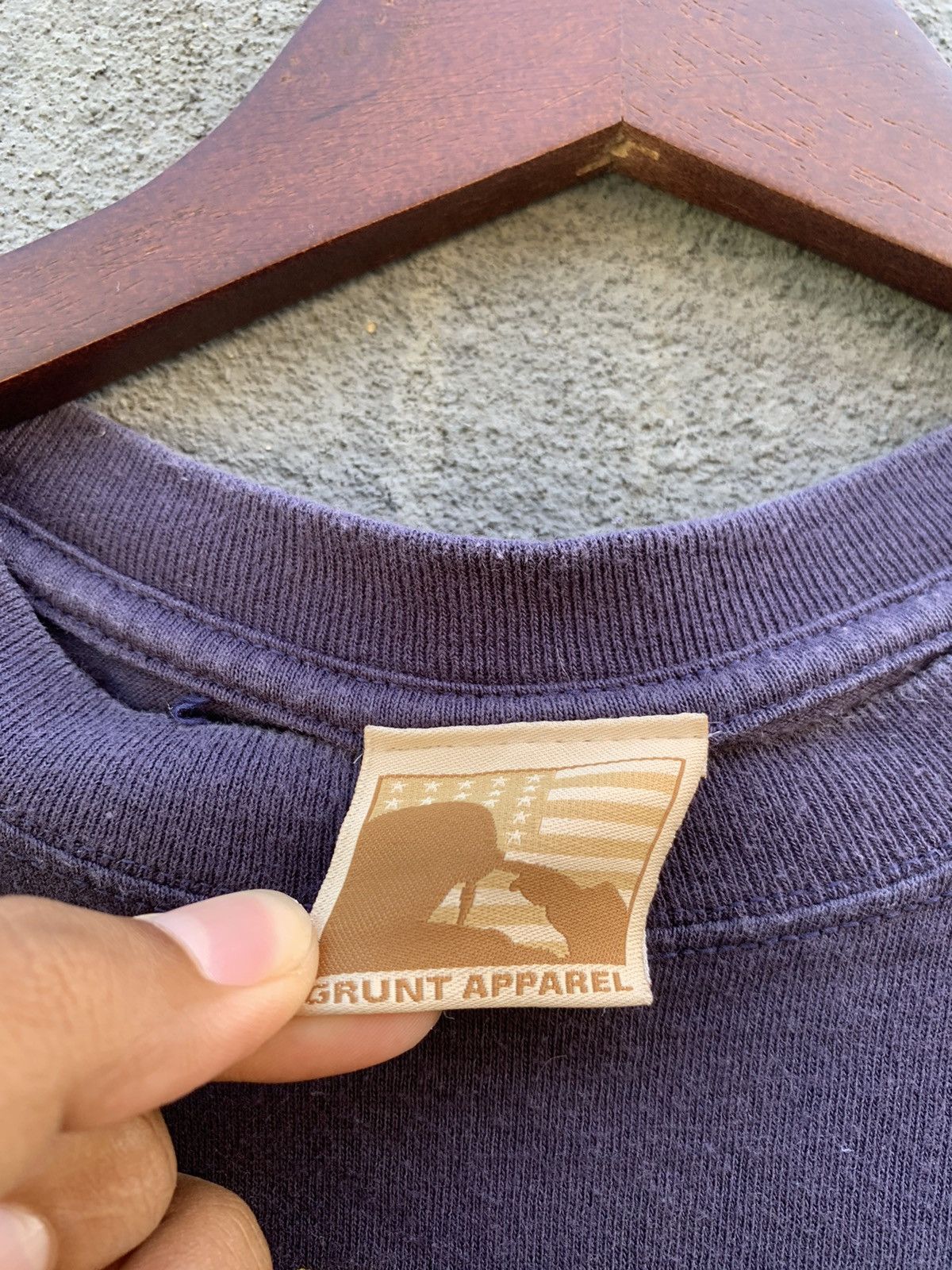 Vintage Vintage US NAVY Beautiful Sun Faded T-Shirt Size US M / EU 48-50 / 2 - 8 Thumbnail