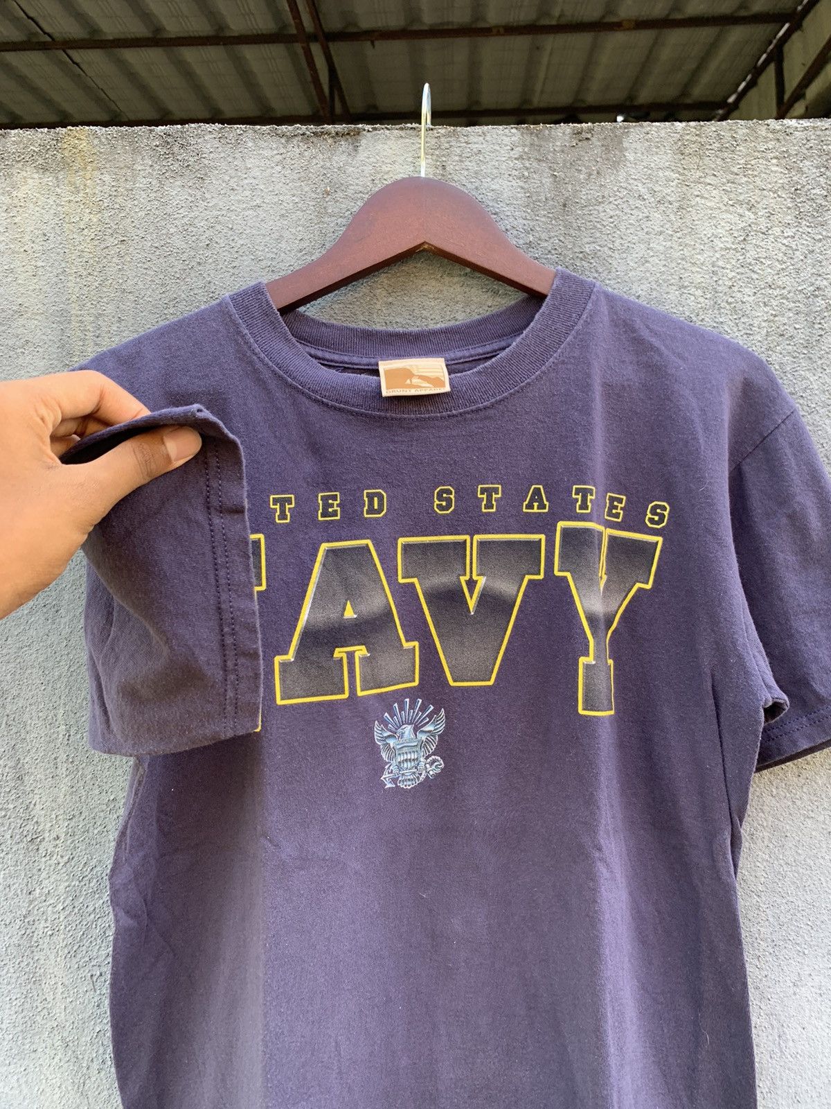 Vintage Vintage US NAVY Beautiful Sun Faded T-Shirt Size US M / EU 48-50 / 2 - 6 Thumbnail