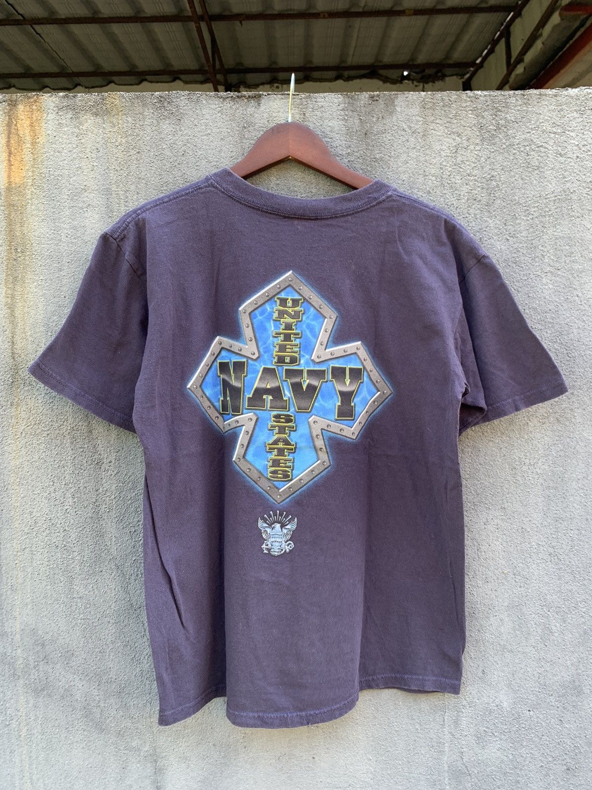 Vintage Vintage US NAVY Beautiful Sun Faded T-Shirt Size US M / EU 48-50 / 2 - 4 Thumbnail