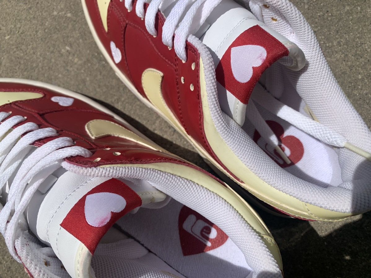 Nike Nike Dunk Low Valentines Day 2004 WMNS Varsity Red Size US 8.5 / EU 41-42 - 10 Thumbnail