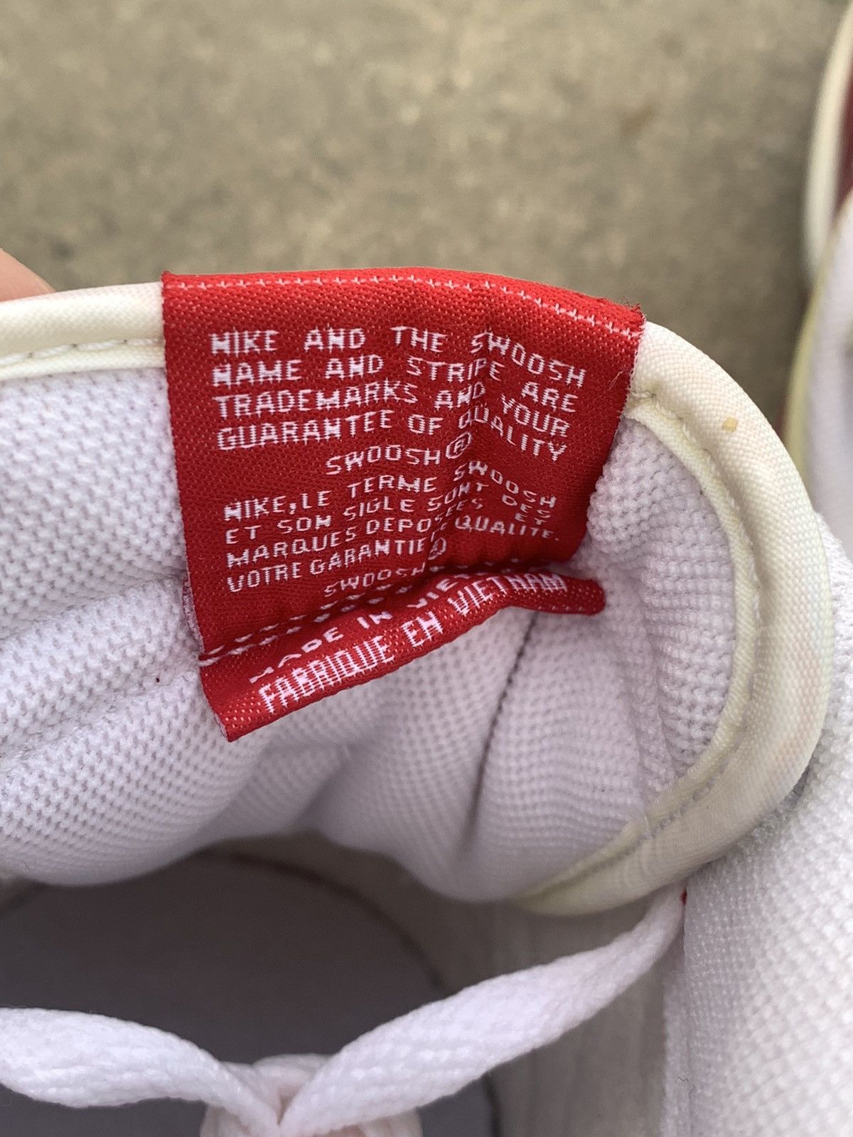 Nike Nike Dunk Low Valentines Day 2004 WMNS Varsity Red Size US 8.5 / EU 41-42 - 7 Thumbnail