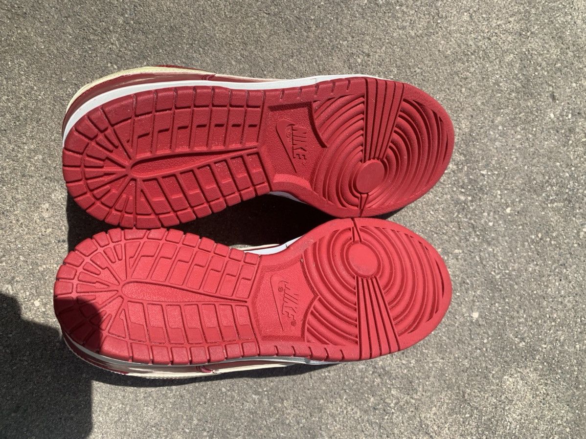 Nike Nike Dunk Low Valentines Day 2004 WMNS Varsity Red Size US 8.5 / EU 41-42 - 9 Thumbnail