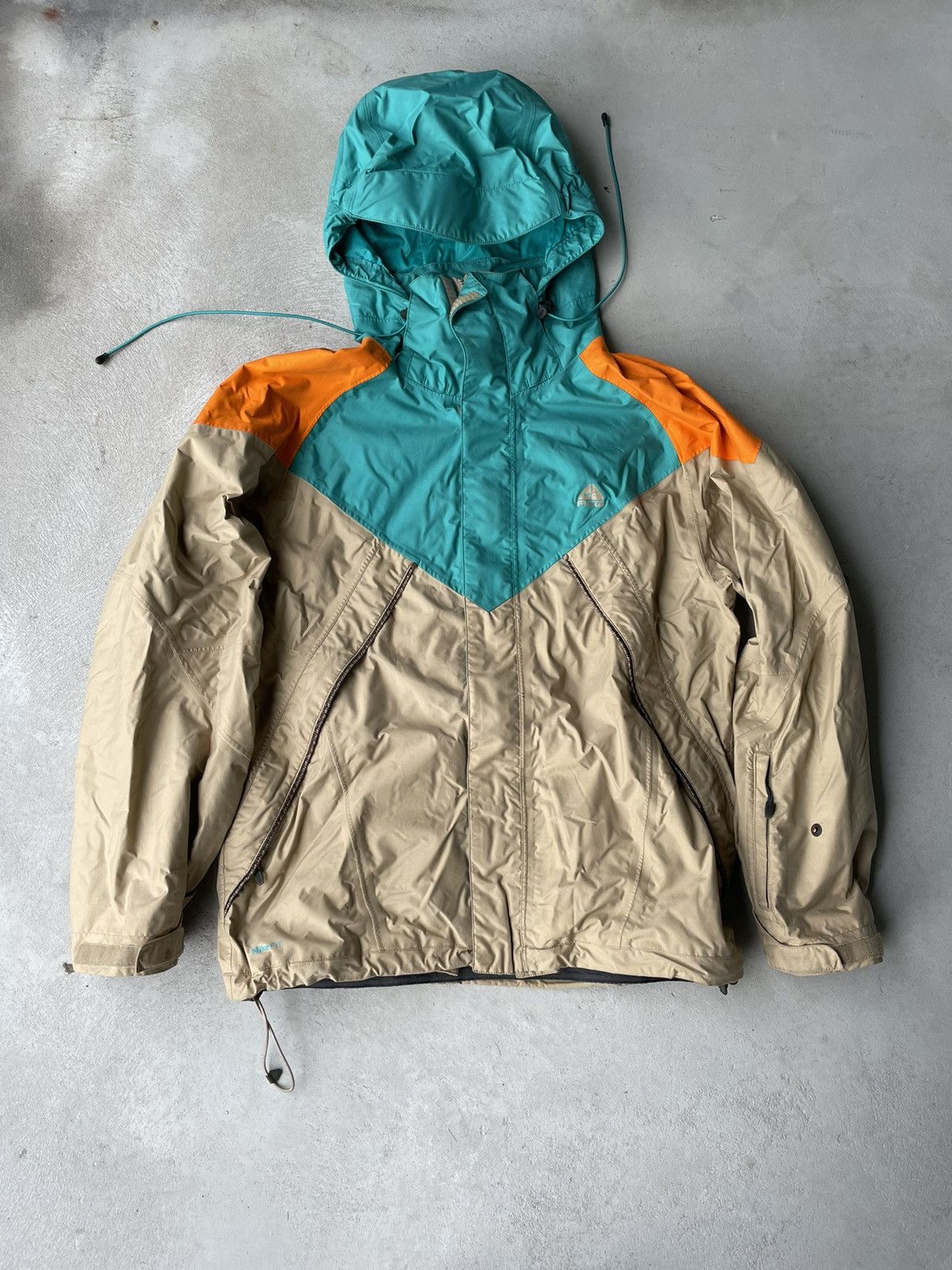 Nike 🔥🔥 NIKE ACG Storm Fit Jacket Size US M / EU 48-50 / 2 - 1 Thumbnail